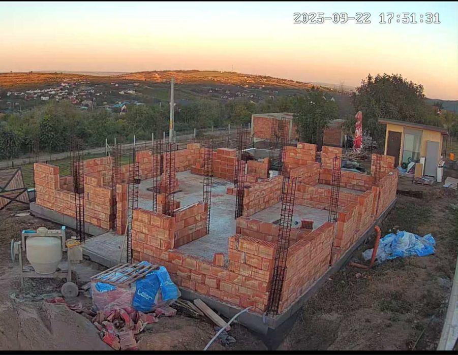 CASĂ DE VÂNZARE  4 camere– 92,8 MP + BECI-  in curs de finisare -