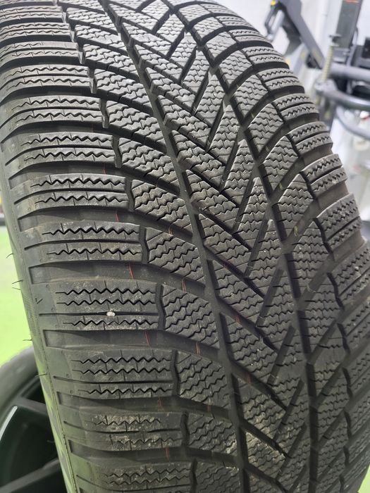 4 бр зимни 235/55/19 Bridgestone