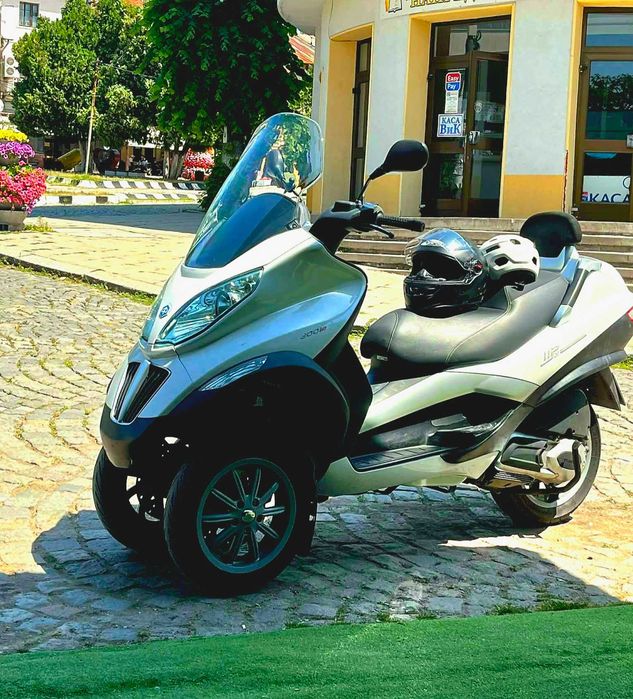 Piaggio MP3 300ie.