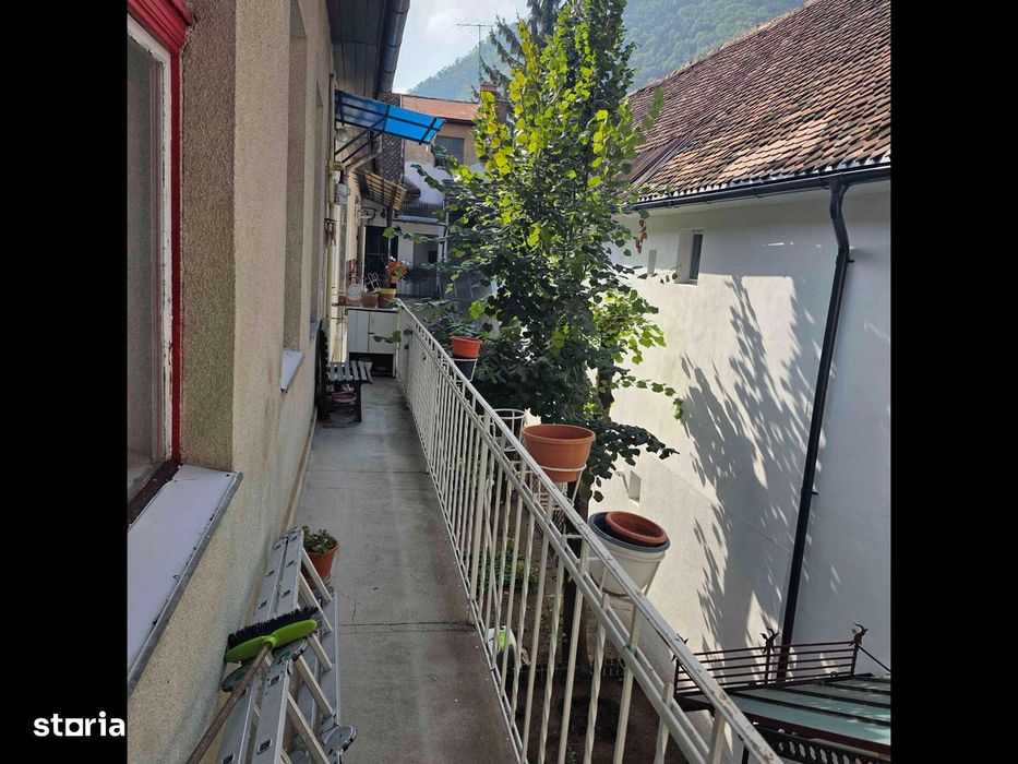 Apartament 2 camere, beci si garaj centru istoric Brasov