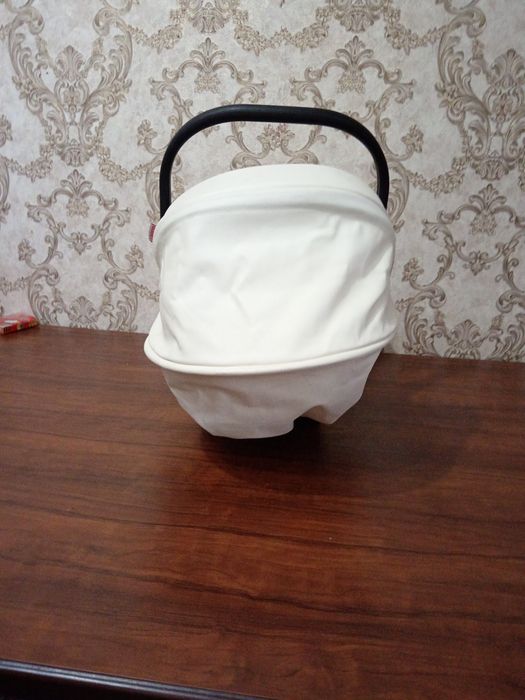 Bolalar avto kreslosi