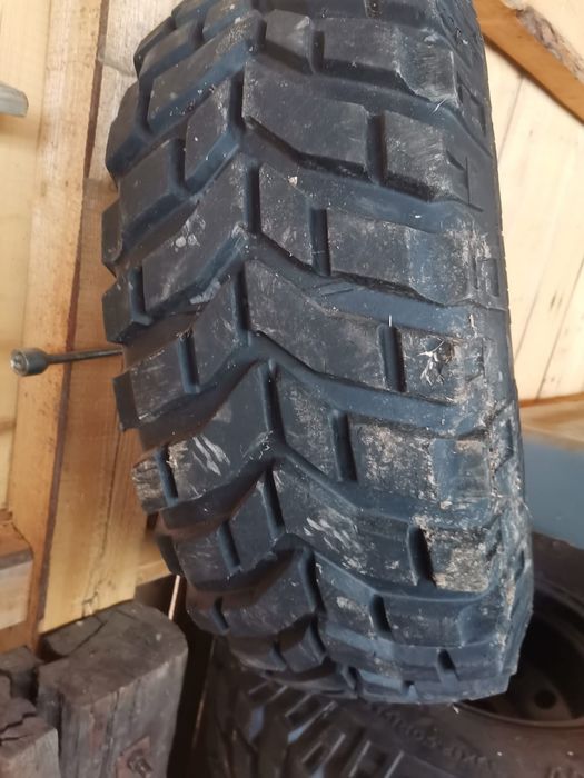 Pneuri plus jante din oțel umăr negativ +12cm jeep cherokee