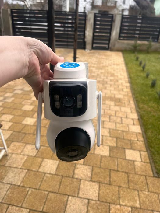 Vand camera de supraveghere 4G cu panou solar