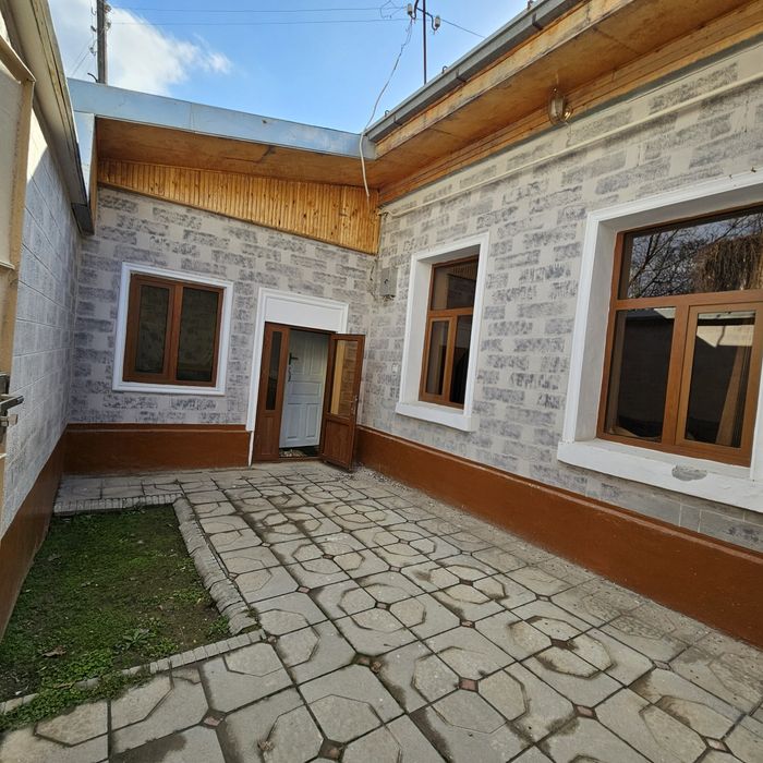 Продаётся дом в общем дворе, под гостиницу, ресторан, бизнес