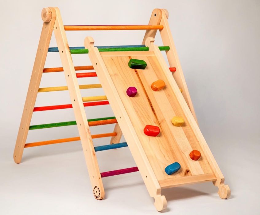 Vand Triunghi Pikler cu rampa (tobogan )