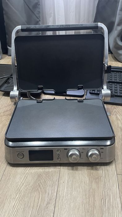Гриль Delonghi MultiGrill CGH 1030D