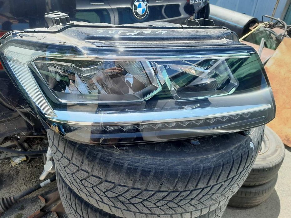 Десен фар за фолксваген тигуан