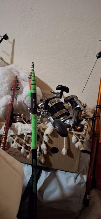 Въдици и макари..