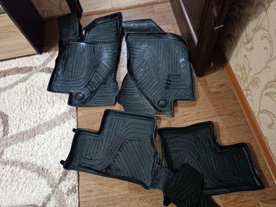 продам коврики Лада калина. гранта. датсун