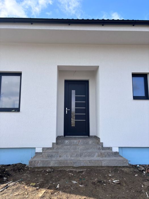 Persoana fizica vand casa unifamiliala Parter intrare Chinteni 170mp