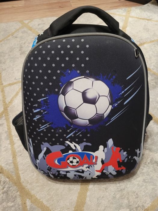 Продам школьный рюкзак для мальчика