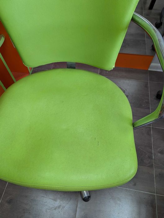 Обзавеждане за салон