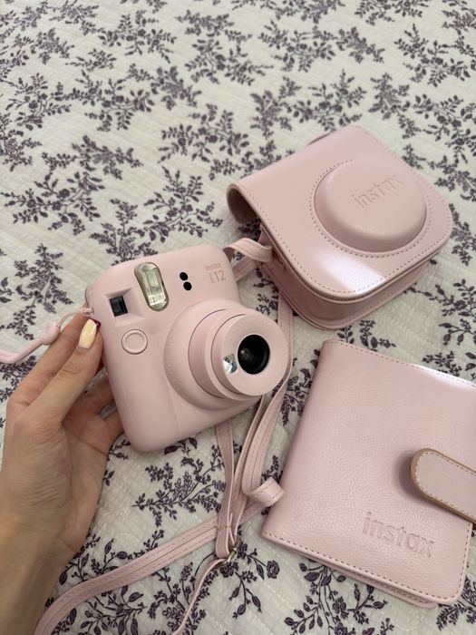 Instax.