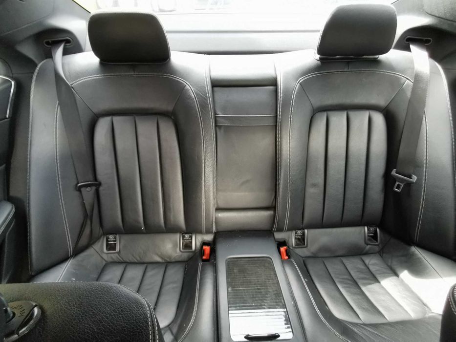 dezmembrez CLS 350 w218/bara fata w218/faruri w218