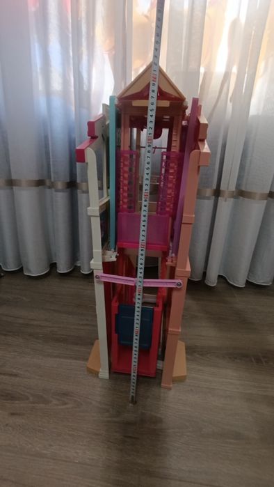 Большой дом для кукол Барби