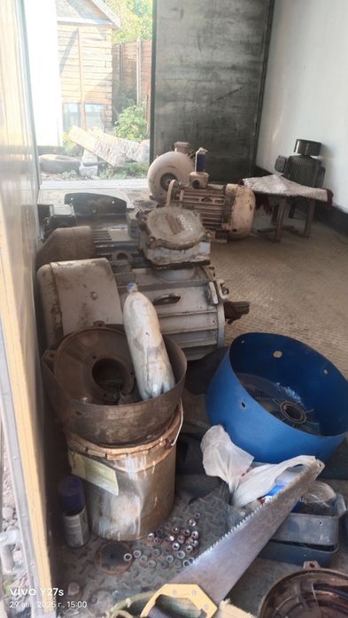 Двигатели крановые разные