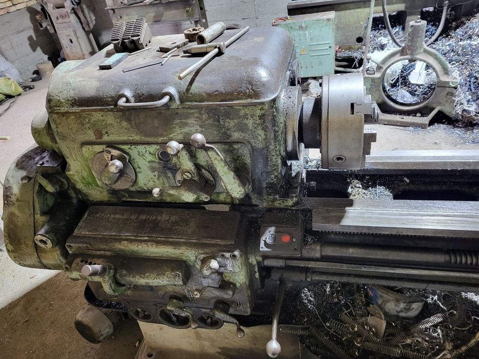 Токарный станок 1А62 сотилади. Состоянияси яхши холатда