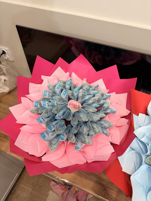 Денежный букет/ ЛЕВЫЙ БЕРЕГ