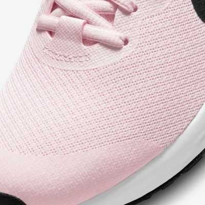 Дамски Маратонки Nike Revolution 6