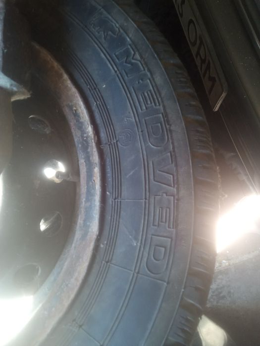 Продам колесо на автомобил