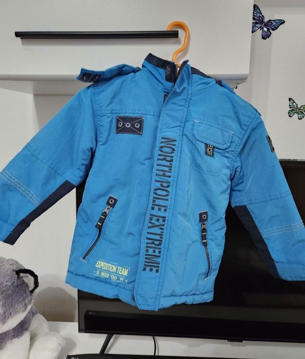 Vand 4 geci pentru baieti