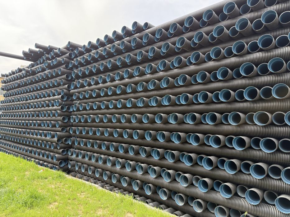 Гофра труба полиэтиленовая канализационная пластиковый трубы ПВХ ПНД