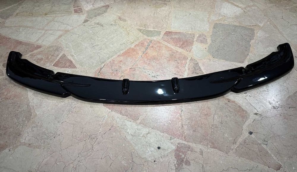 Lip spoiler prelungire bară față BMW E90 Non-Facelift – bară normală