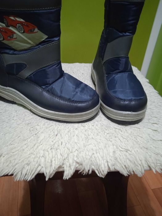 Зимние дутики на мальчика 33 р