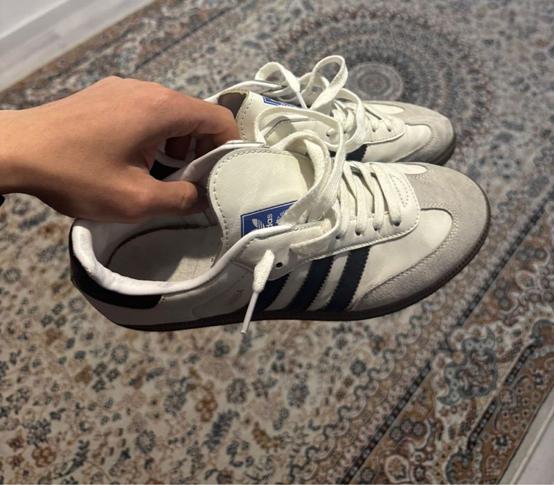 Стильные кеды Adidas,удобные