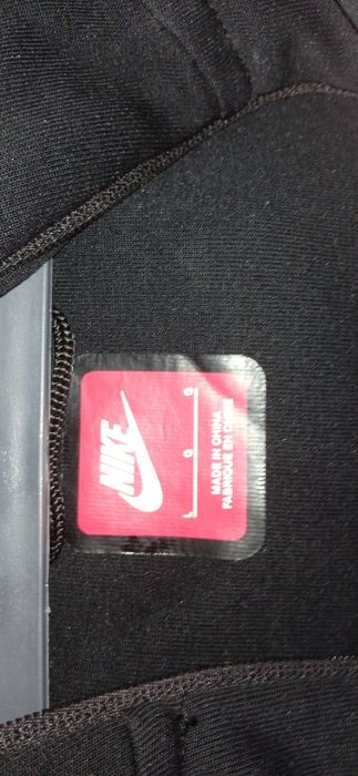 Nike tech fleece reflective