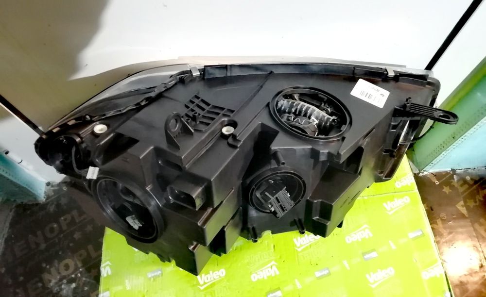 Фар Фарове за BMW X5 F15 X6 F16 X5M X6M / БМВ X5 Ф15 Х6 Ф16 Х5М Х6М.