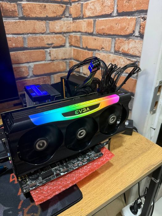 Rtx 3080 10gb Evga ideal