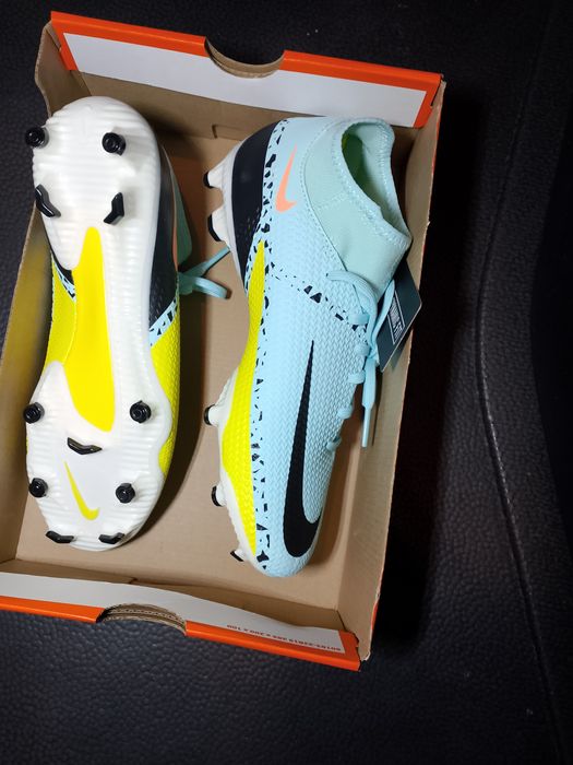 Футболни обувки Nike Phantom GT2 Academy DF  Номер 39 Рядък модел