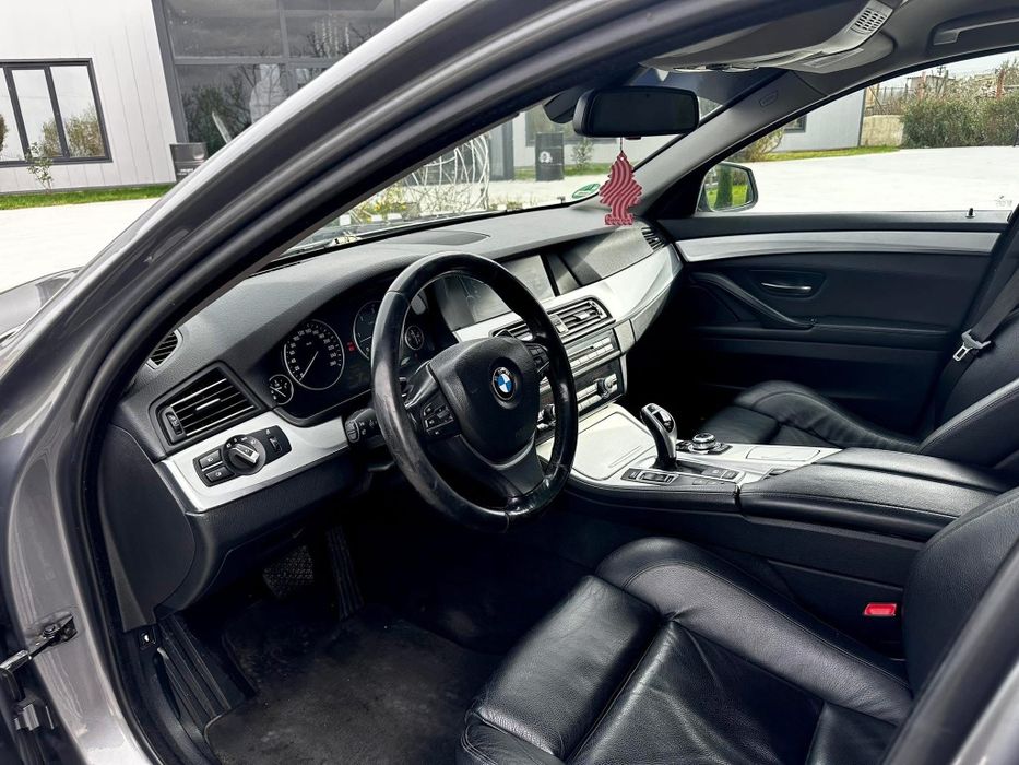 BMW 5 Series 2011 — imagine 5