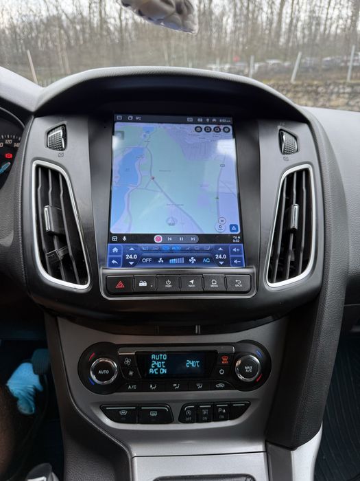 FORD Focus 2013 — imagine 4