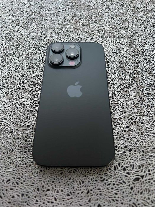 iPhone 16 Pro - Memorie 1 TB - Liber de retea