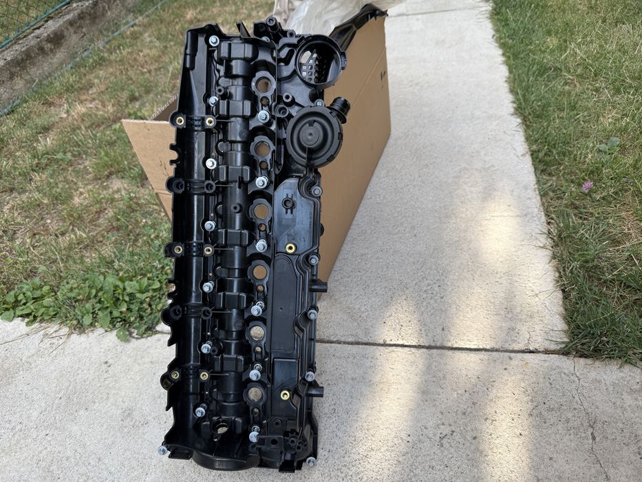 Capac culbutori BMW 530d (aftermarket) – stare bună