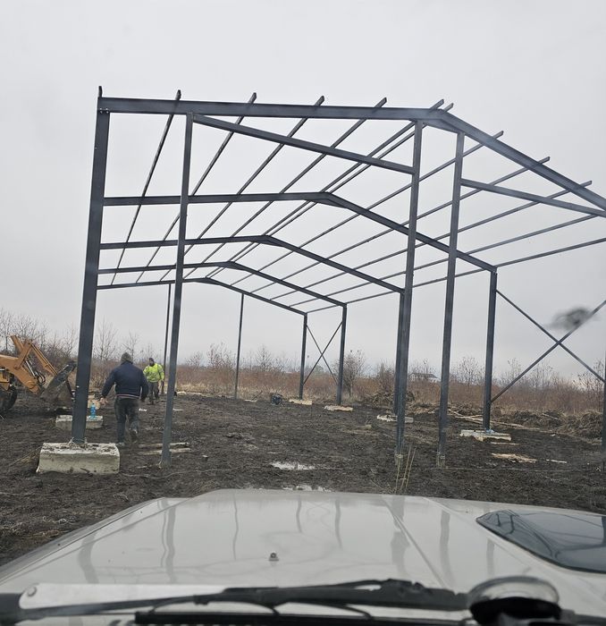 Vand teren extravilan 2600mp cu hala 240m
