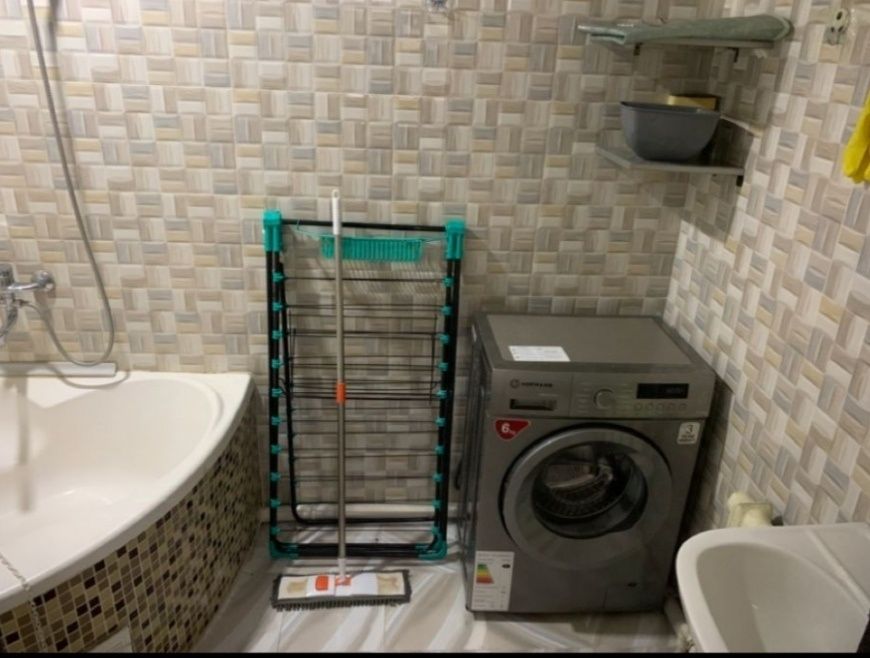 Evro remont uy jixozlari b-n ijaraga beriladi.Shaxar markazida (Ganga)