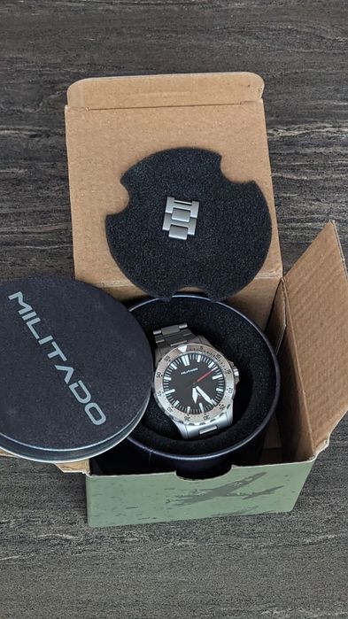 Като нов Militado 39mm Dive Watch Sapphire Crystal 200M Swiss Luminous