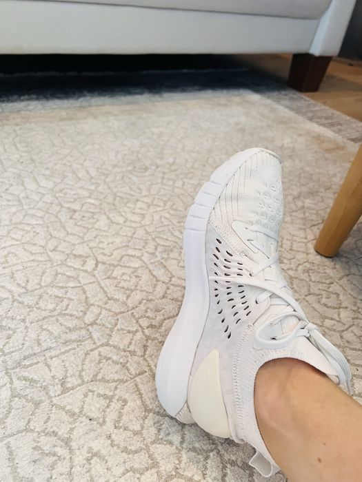 Trainers Under Armour