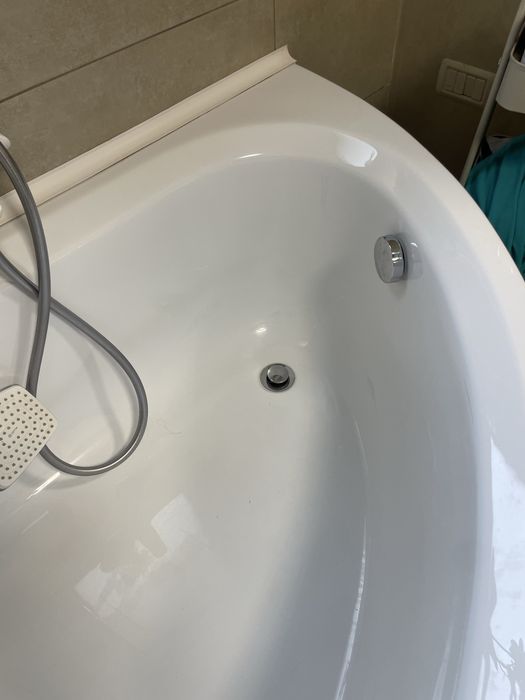 Cada de baie asimetrica stanga