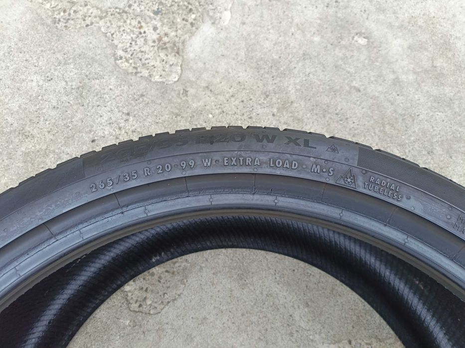 Doua anvelope iarna 265 35 20 continental wintercontact TS 860S 7,8 mm