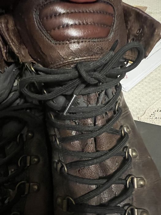 Ghete din piele foarte Uzate