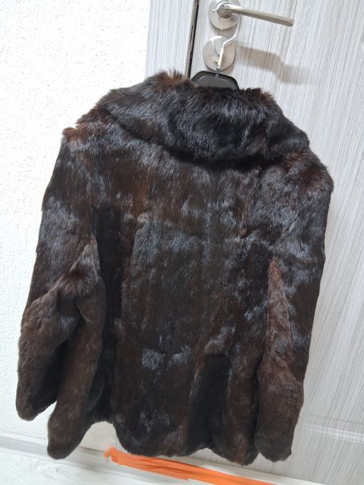 blana naturala de nurca ,lungime 80 cm,maneca 55.