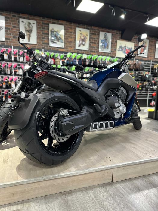 Motocicleta Benda LFC 700 (676cc, 80cp, 4T-4 in linie, roata  310mm)