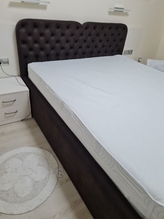 Тапицирани легла, Тапицирана табла, Табла за спалня