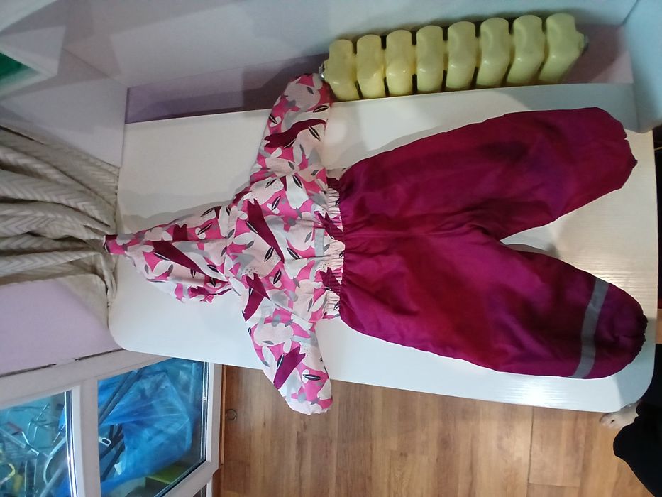 Продам комбинезон и куртку