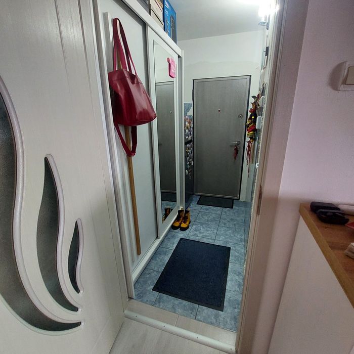 Garsoniera utilata si mobilata