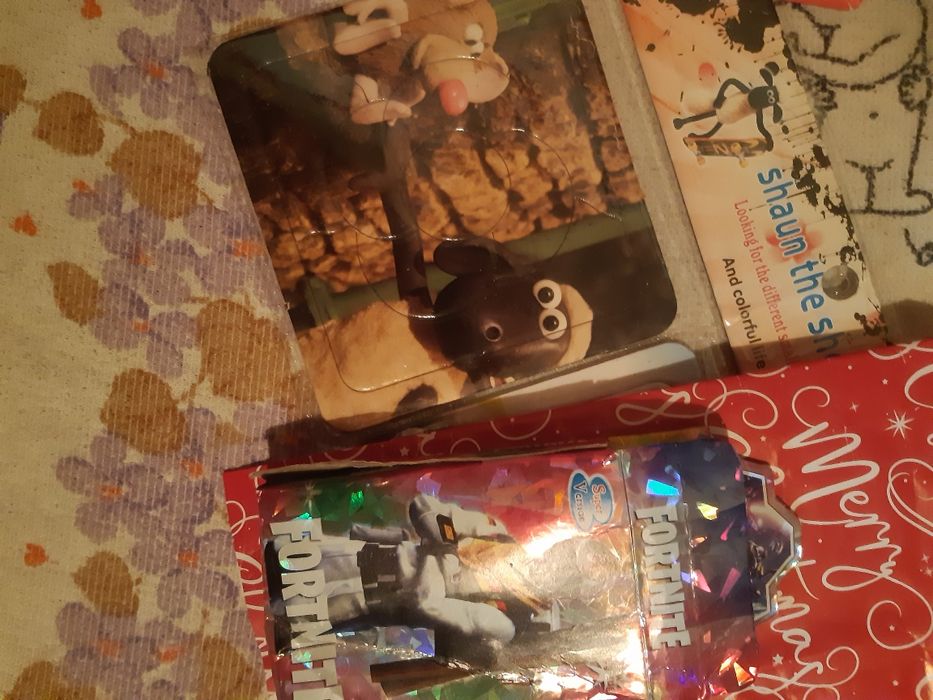 Подарък за деца Пъзел..Моливчета от Икеа.